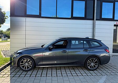BMW 330i xDrive Touring Sport Line Leder/Laser/HUD