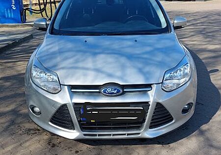 Ford Focus 2,0TDCi 103kW PowerSh. SYNC Edit. Turn...