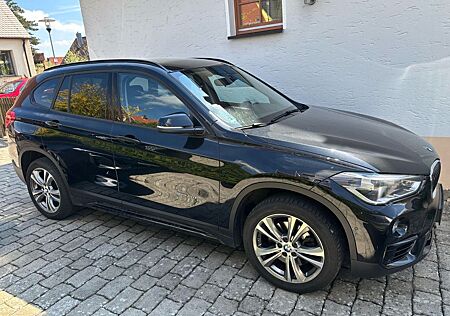 BMW X1 sDrive20i Sport Line Steptronic DCT Sport...