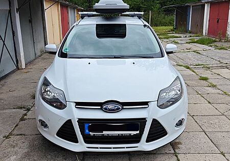 Ford Focus Titanium 1.6 TDCi Bj:2012