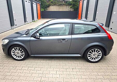 Volvo C30 D2 .. WENIG KILOMETER :-)