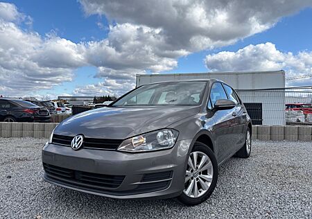 VW Golf Volkswagen VII Lim. Trendline ACC AHK
