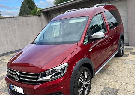 VW Caddy Volkswagen 1,2TSI 62kW BMT Alltrack 5-Sitzer Alltrack