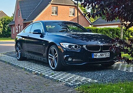 BMW 418d Coupé Luxury Line Luxury Line