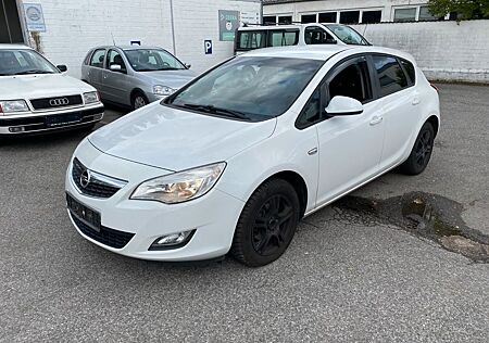 Opel Astra J Lim. 5-trg. Selection