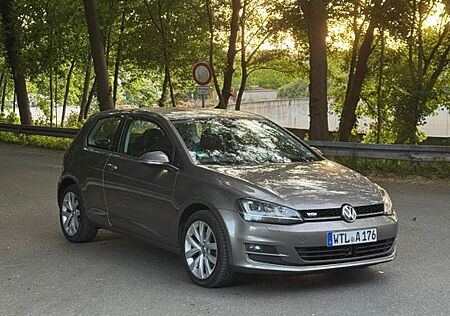 VW Golf Volkswagen 2.0 TDI BMT Highline Discover Pro
