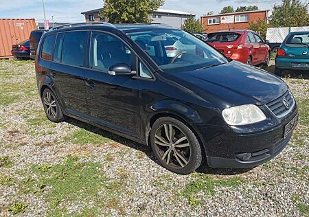 VW Touran Volkswagen Highline, Navi,Xenon