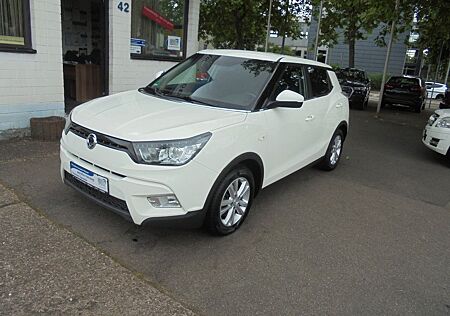 SsangYong Tivoli 1.6 e-XDi 160 QUARTZ 4WD"NAVI-KLIMATR."