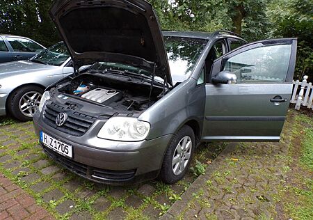 VW Touran Volkswagen 1.9 TDI 74kW Basis Basis