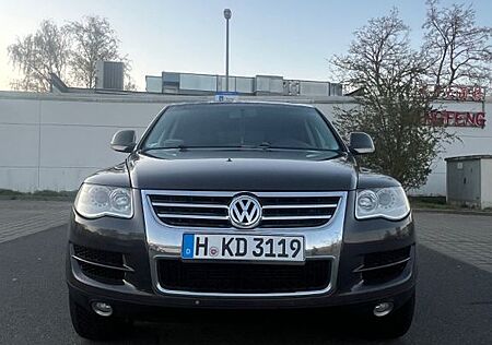 VW Touareg Volkswagen 3.0 V6 TDI Tiptronic Individual Indi...