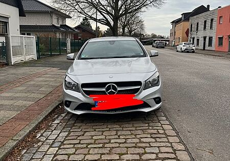 Mercedes-Benz CLA 180