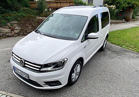 VW Caddy Volkswagen 2,0TDI 110kW BMT DSG Comfortline 4MO 5...