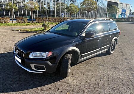 Volvo XC 70 XC70 D4 AWD GeartronicMomentum Navi Leder Kamera