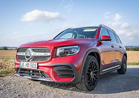 Mercedes-Benz GLB 220d 4M - AMG-Line,Panorama,AHK,8fach,360°