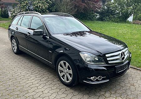 Mercedes-Benz C 220 T CDI AVANGARD AHK NIVO COMAND SHZ
