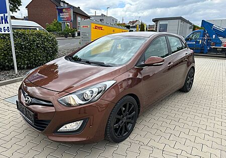 Hyundai i30 blue Premium