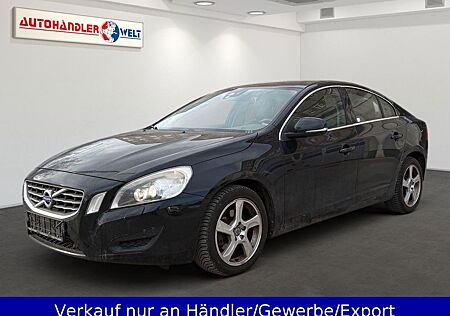 Volvo S60 Lim. 2.0 d Momentum AAC Xenon SHZ Navi PDC