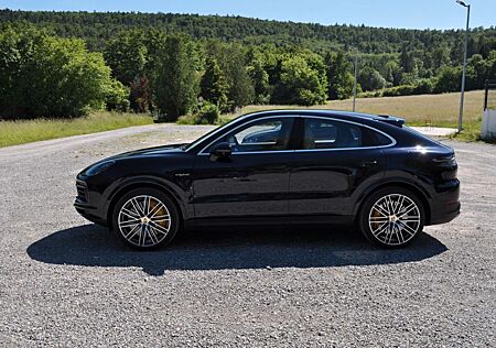 Porsche Cayenne Coupe E-Hybrid TOP Ausstattung !!!