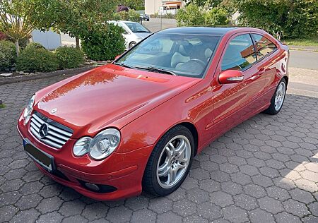 Mercedes-Benz C 30 AMG C 30 CDI AMG Sportcoupé AMG