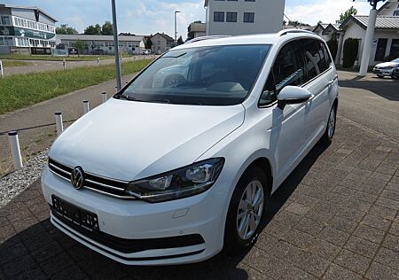 VW Touran Volkswagen Comfortline,,DSG,AHK,7-Sitz,Navi,ACC