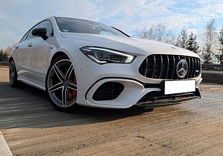Mercedes-Benz CLA 45 AMG Shooting Brake CLA 45 S AMG Shooting Brake 4MATIC+ night
