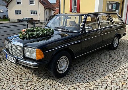 Mercedes-Benz 230 W123 S123 T-Modell