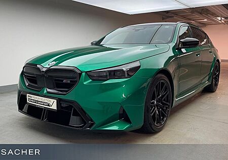 BMW M5 Touring AHK HUD Sitzbelü,ACC,360°,NP:155T