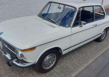 BMW 2002 wunderschön original - ideal für Sammler!!!