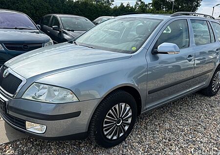Skoda Octavia Combi,2.HAND,KOMPLETT SCHECKHEFTGEPFLEGT