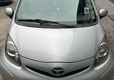 Toyota Aygo (X) Aygo (X) 1,0-l-VVT-i Connect MultiMode-Getri...