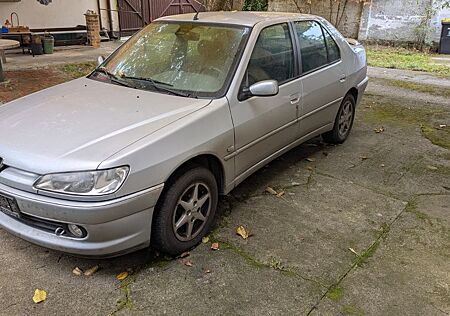 Peugeot 306 1.6 zu verkaufen