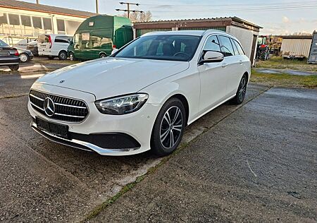 Mercedes-Benz E 220 E T-Modell, 1 Hand, Scheckheft