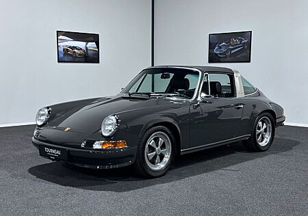 Porsche 911 Urmodell 3,0 SC Targa Backdate Fineeleven Signature No. 2