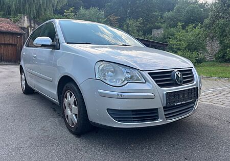 VW Polo Volkswagen IV / Klima / ALU / TÜV 09-2026