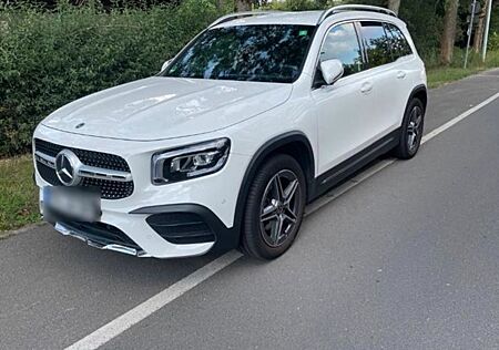 Mercedes-Benz GLB 250 DCT AMG Line