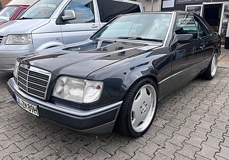 Mercedes-Benz 300 300CE-24 W124 C (388) TÜV NEU