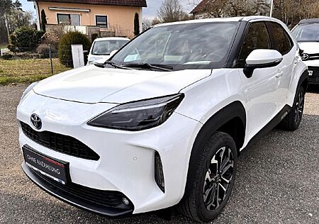 Toyota Yaris Cross Hybrid FWD Team D/Safety/Winter/Conn