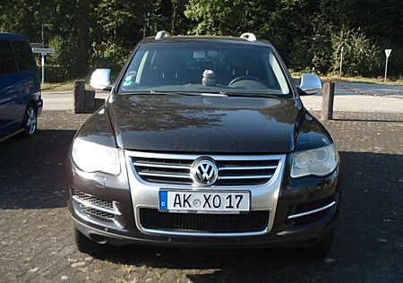 VW Touareg Volkswagen 3.0 V6 TDI Leder Navi AHK