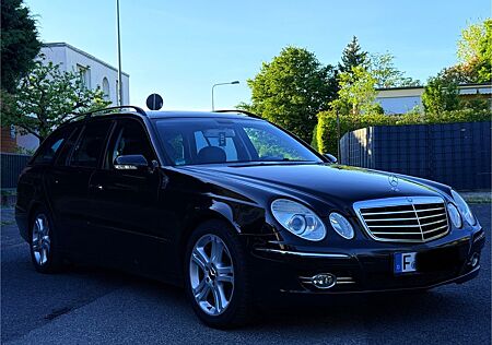 Mercedes-Benz E 220 CDI T AVANTGARDE Avantgarde