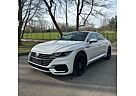 VW Arteon Volkswagen 2.0 TDI DSG R-Line