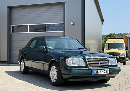 Mercedes-Benz E 200 Limousine
