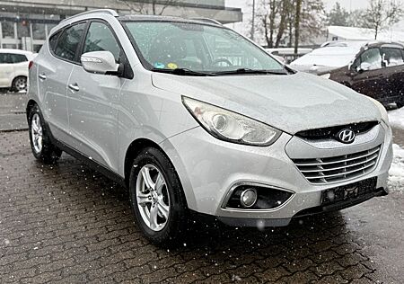 Hyundai ix35 2.0 CRDi 135 kW Style 4WD Automatik Panoram