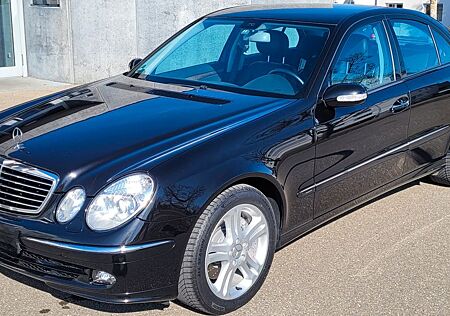 Mercedes-Benz E 200 KOMPRESSOR AVANTGARDE