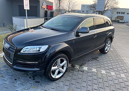 Audi Q7 3.0 TDI Quattro S-Line HU Neu AHK Black&White