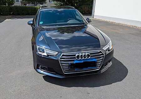 Audi A4 2.0 TDI quattro sport VOLLAUSTATTUNG