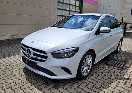 Mercedes-Benz B 220 B 220d 4Matic Progressive weiß Leder, MBUX