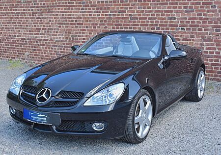Mercedes-Benz SLK 200 LEDER TEMPOMAT*NAVI*KLIMA*18ZOLL AMG
