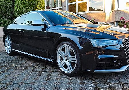 Audi RS5 4.2 FSI S tronic quattro -