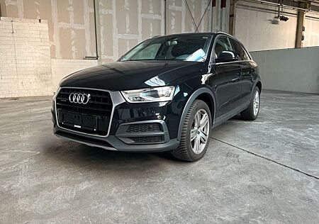 Audi Q3 design quattro Panorama Dach Nappa Leder