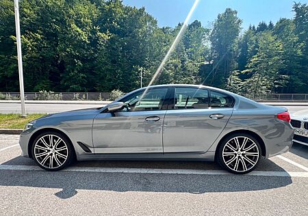 BMW 520d A - Sportline Panoramadach+Zuatzgarantie